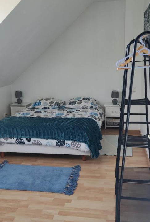 Photo of Others in Aigne