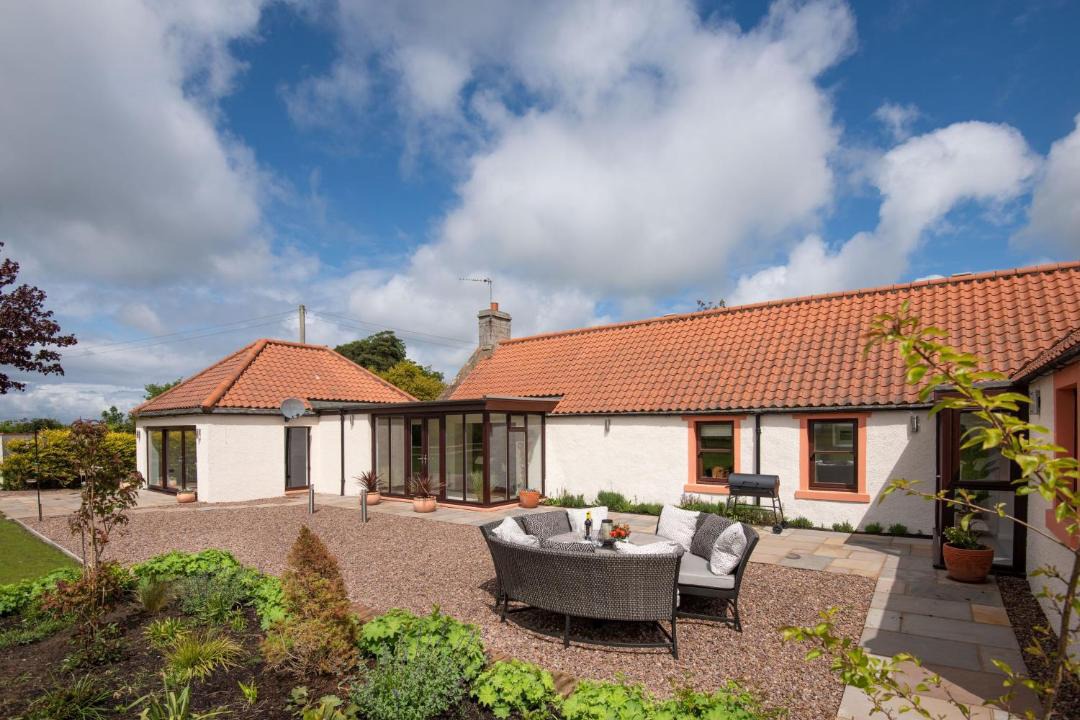 Photo of Buildings in MacMerry