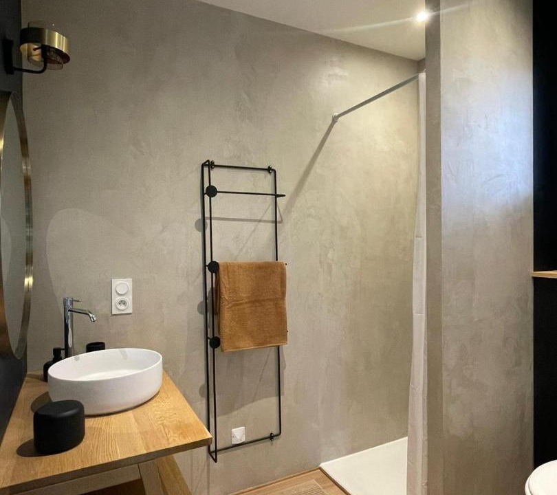 Photo of Bathroom in Montbert