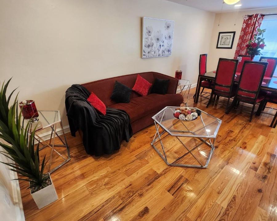 Photo of Livingroom in North Philadelphia