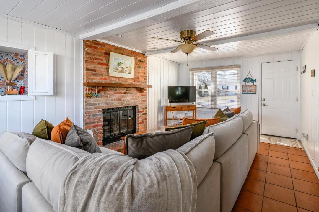 Photo of Others in Morgan Point