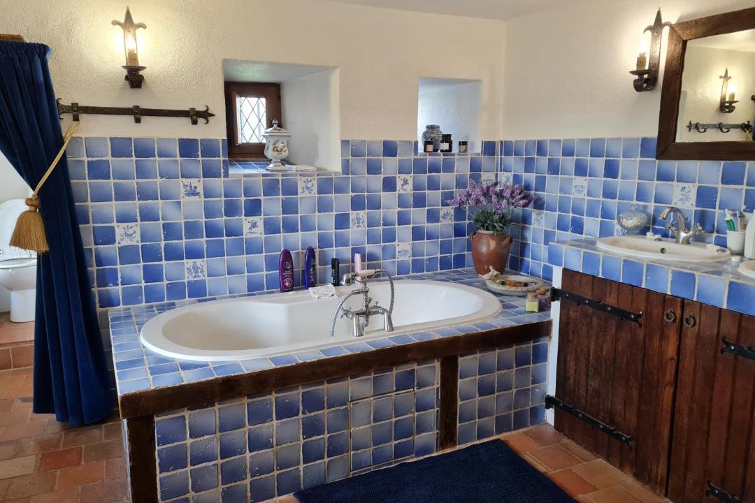 Photo of Bathroom in Roeze-sur-Sarthe
