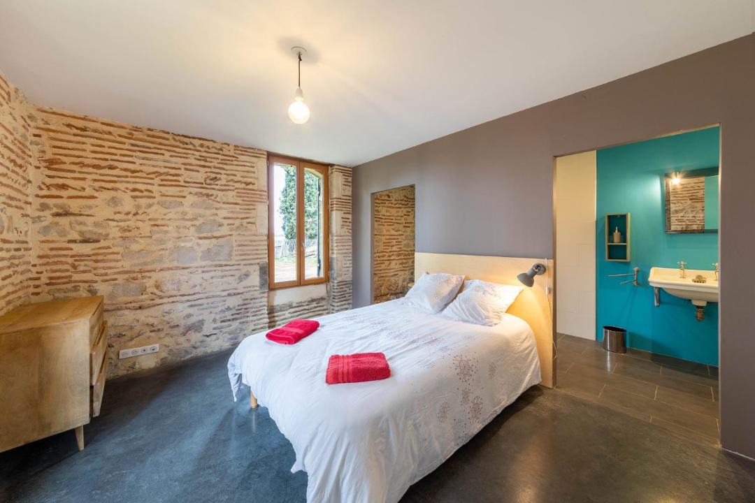 Photo of Others in Fongrave