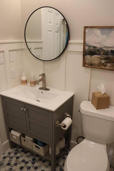 Photo of Bathroom in Pointblank