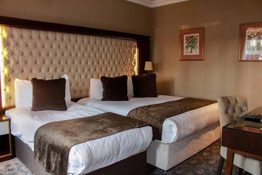 Photo of Others in Coombe Hill