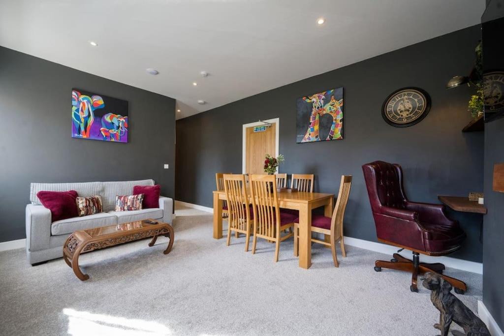 Photo of Others in Pickering