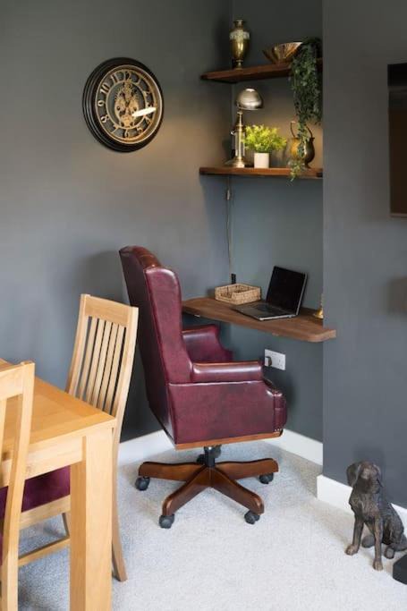 Photo of Livingroom in Pickering