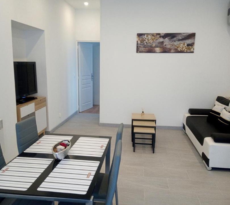 Photo of Livingroom in Puyoo