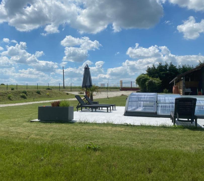 Photo of Others in Chateauvieux