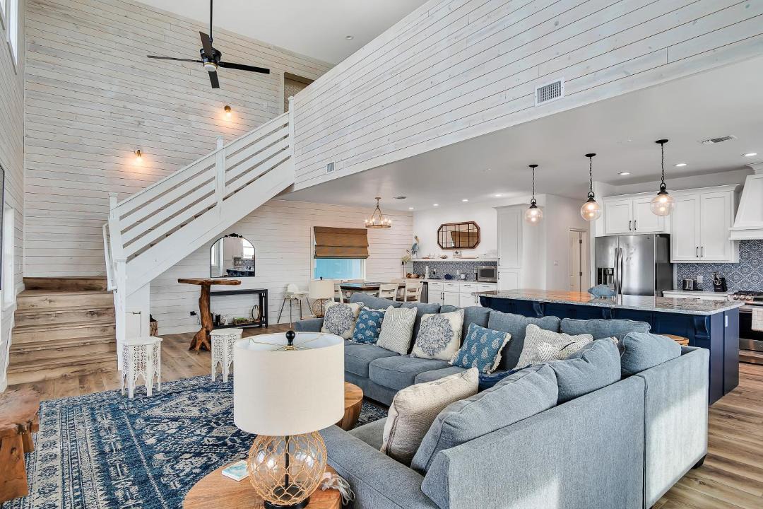 Photo of Livingroom in Leeward Sands