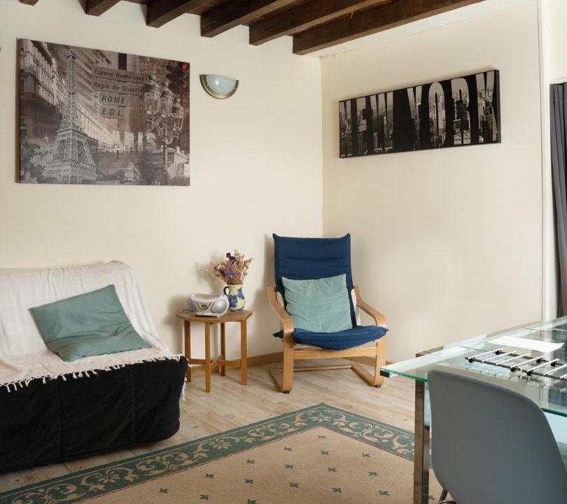 Photo of Others in Accolay