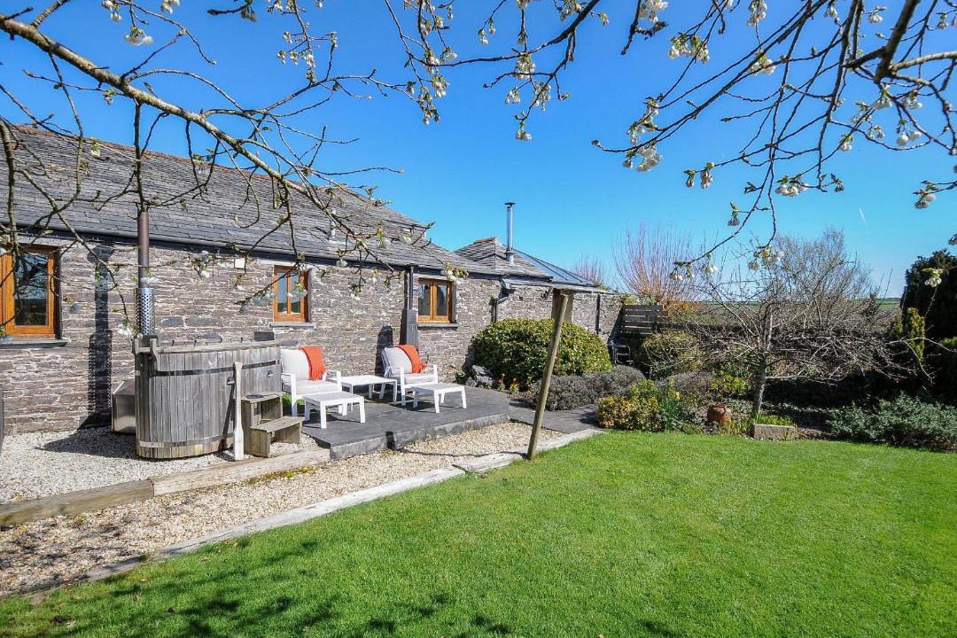 Photo of Others in Saint Kew