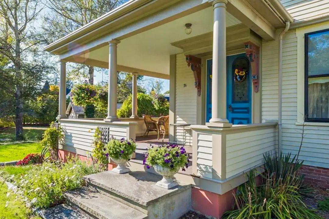 Photo of Others in West Dennis