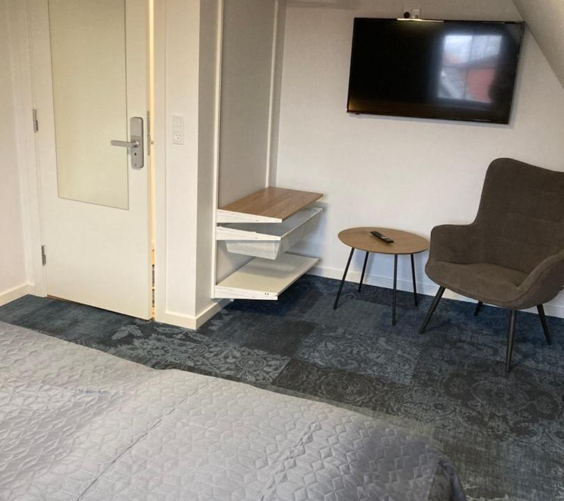 Photo of Others in Sig