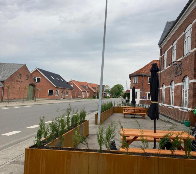 Photo of Others in Sig