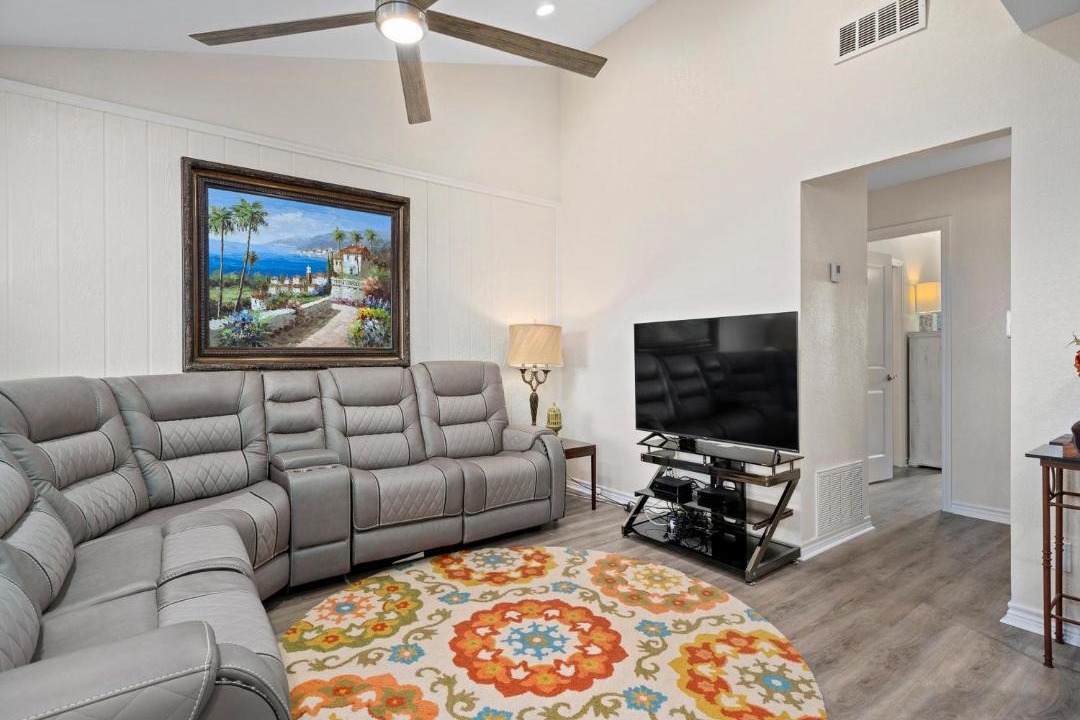 Photo of Others in Harbor Oaks