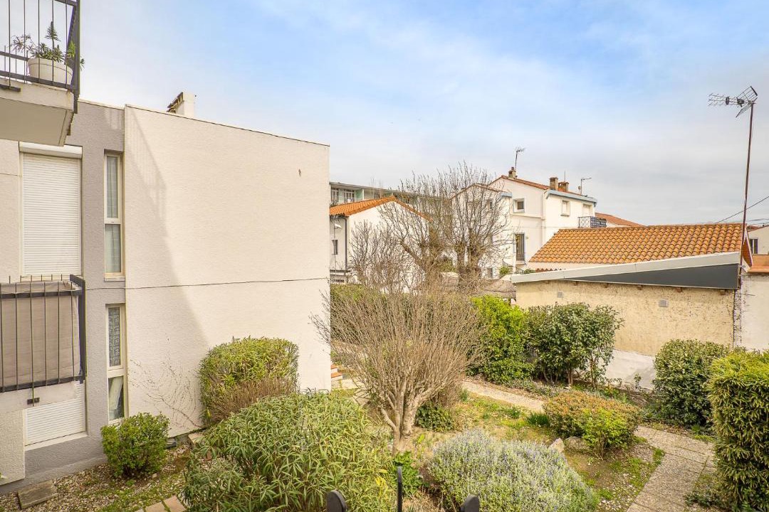 Photo of Others in La Jetee