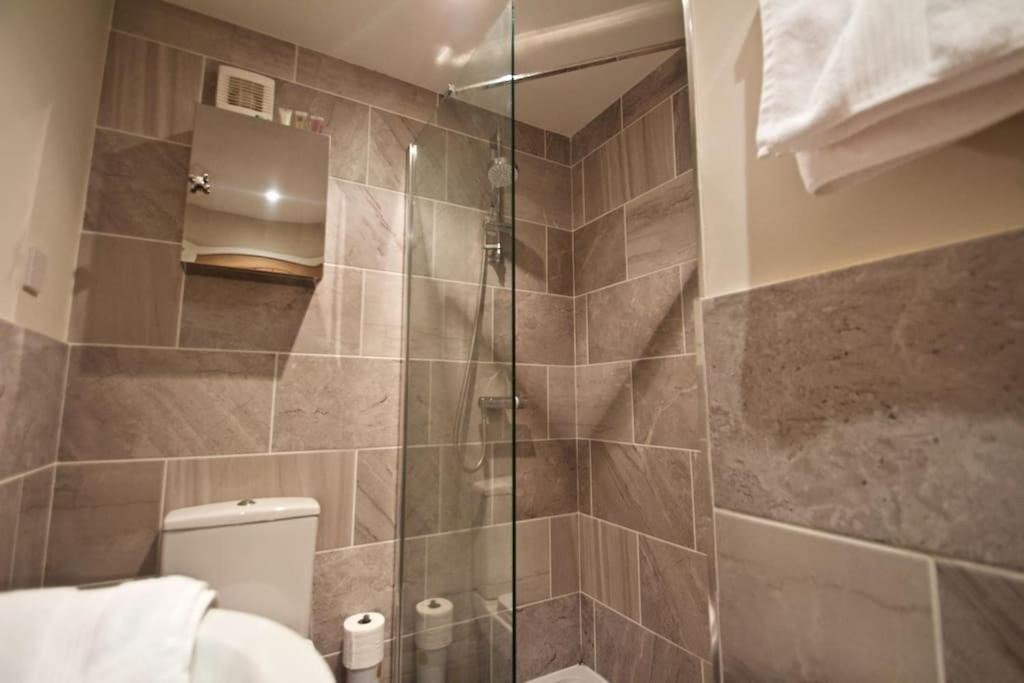 Photo of Bathroom in Inkpen