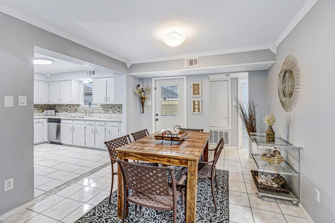 Photo of Others in South Side