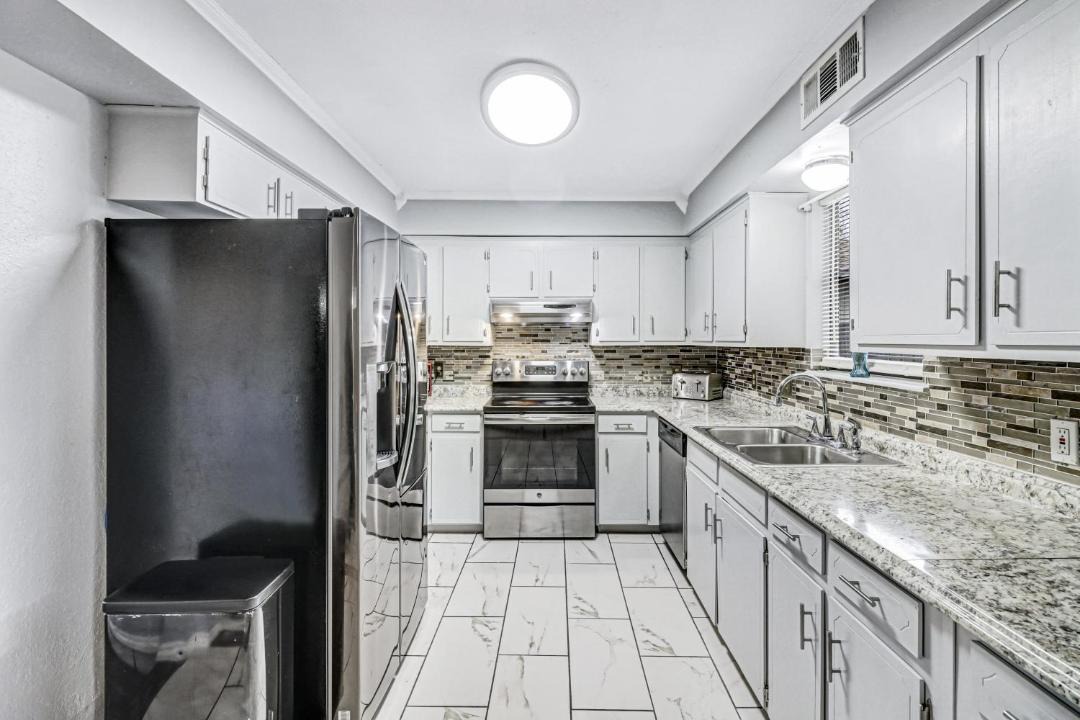 Photo of Others in South Side