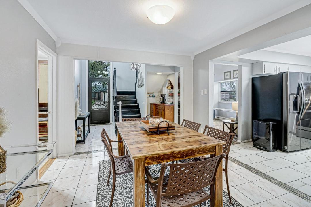 Photo of Others in South Side