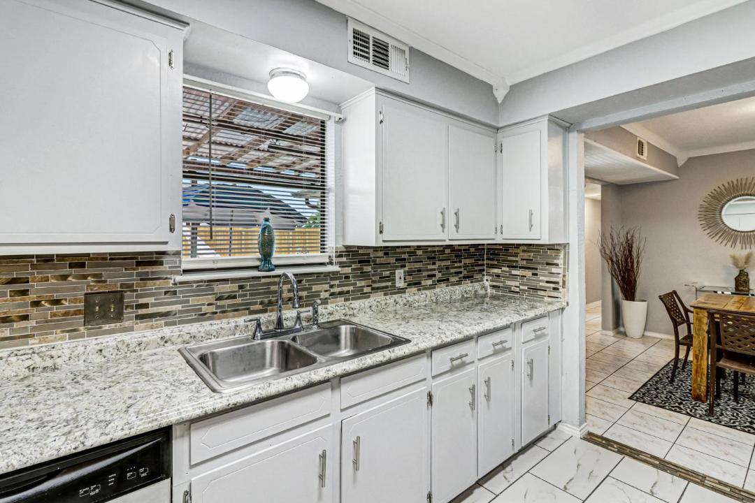 Photo of Others in South Side