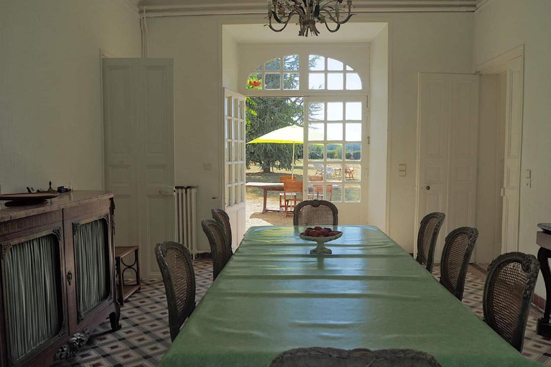 Photo of Others in Le Mesnil-Saint-Denis