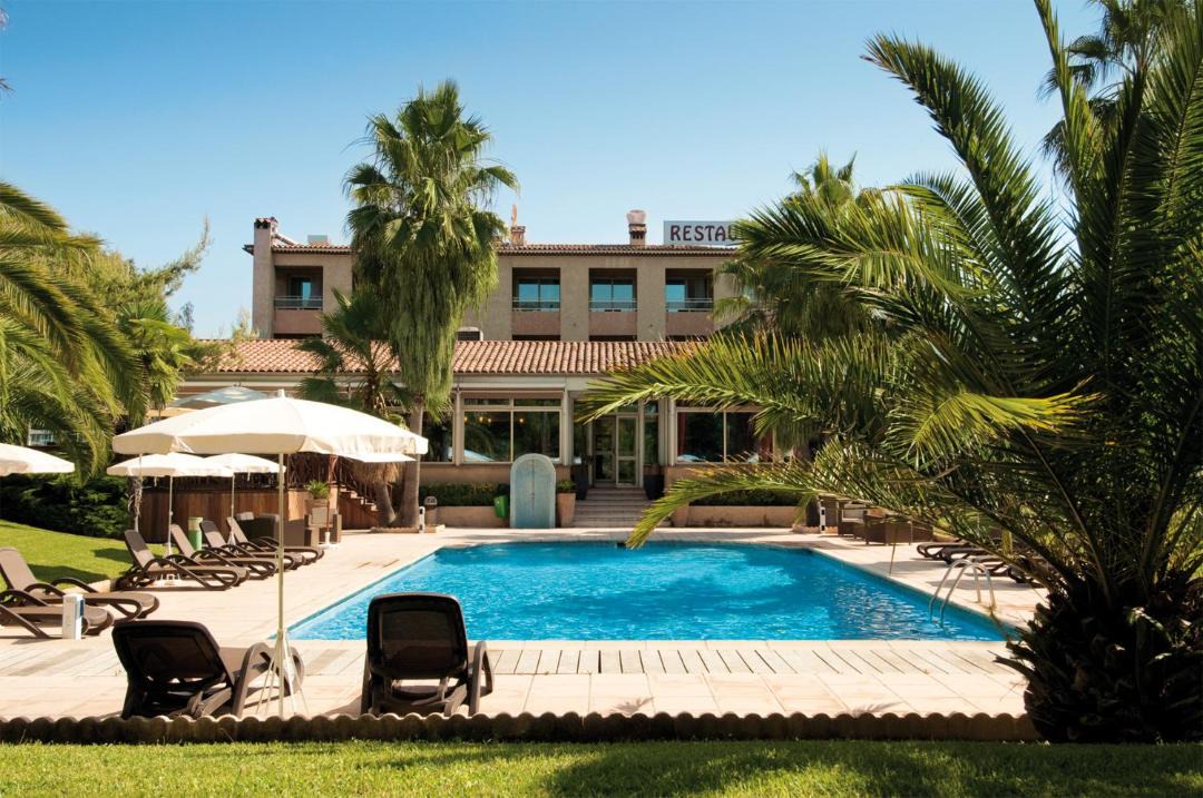 Photo of Others in Carros