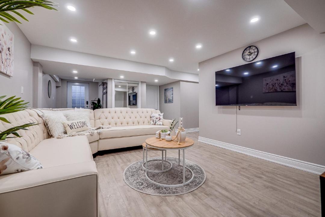 Photo of Livingroom in Pickering