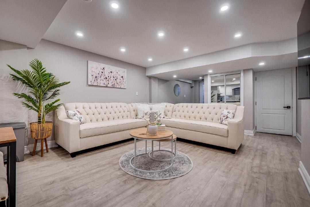 Photo of Livingroom in Pickering