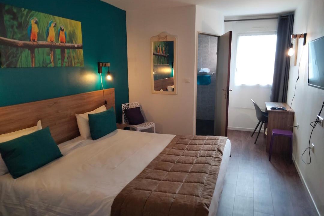 Photo of Others in Chinon