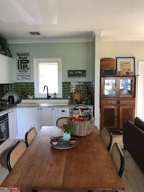 Photo of Others in Metcalfe East