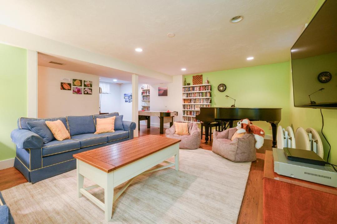 Photo of Livingroom in East Harwich