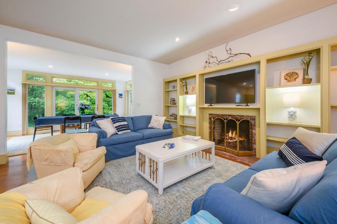 Photo of Livingroom in East Harwich