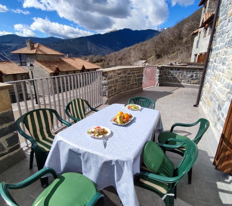 Photo of Patio Balcony in Gavin