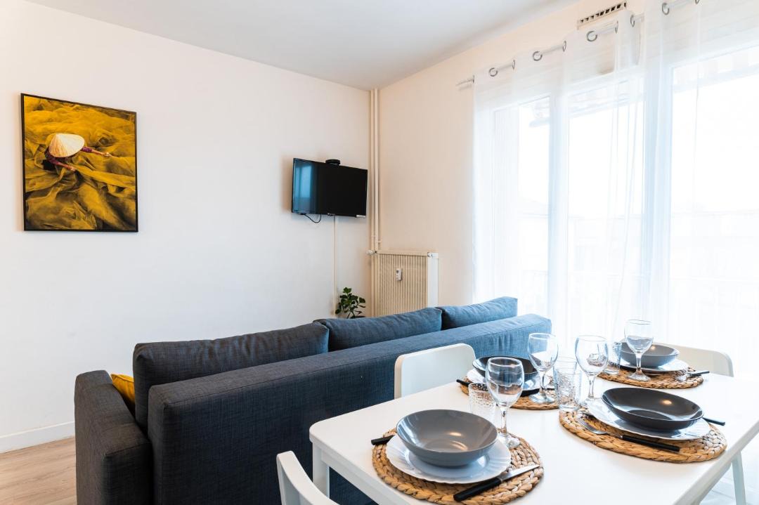 Photo of Others in Peloux-Mail