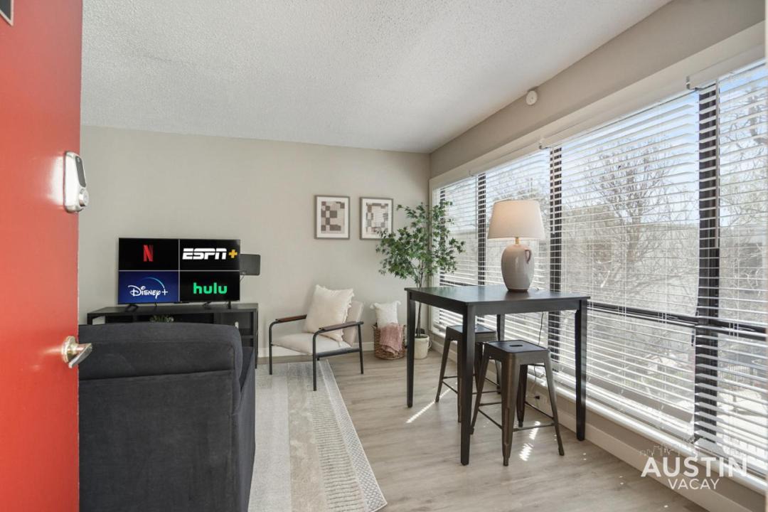 Photo of Livingroom in Brentwood