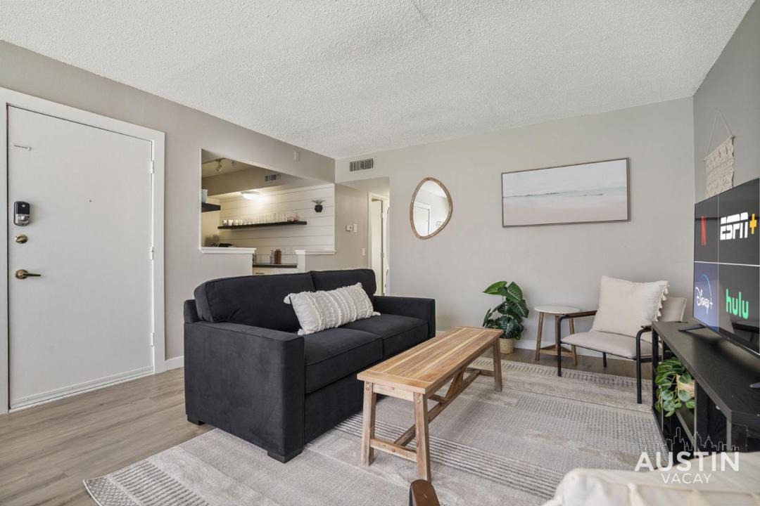 Photo of Livingroom in Brentwood