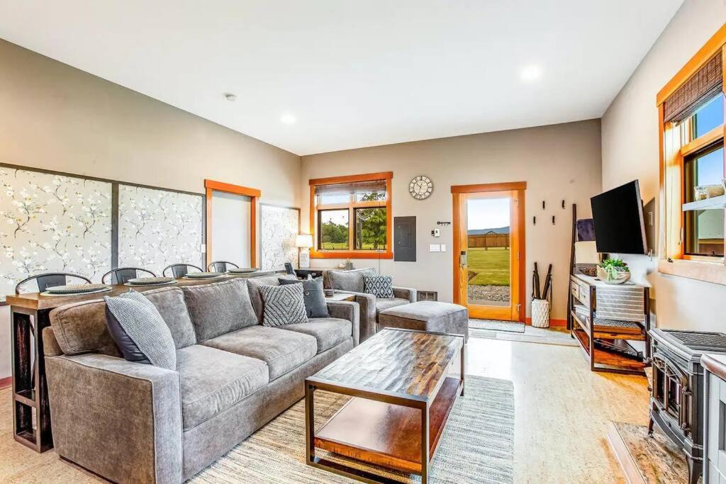 Photo of Livingroom in Sequim