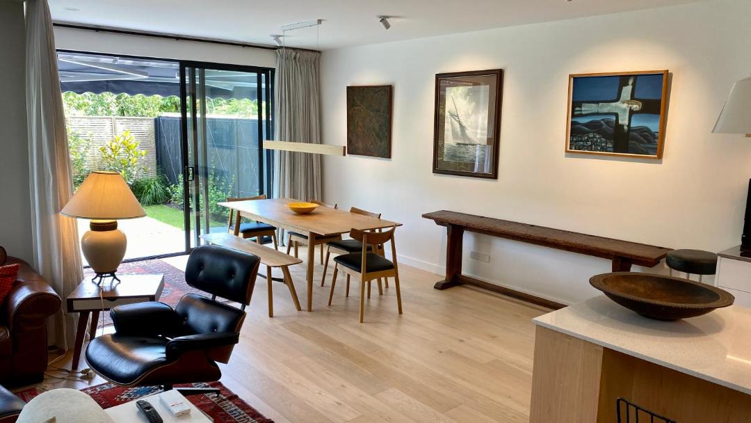 Photo of Others in Grey Lynn