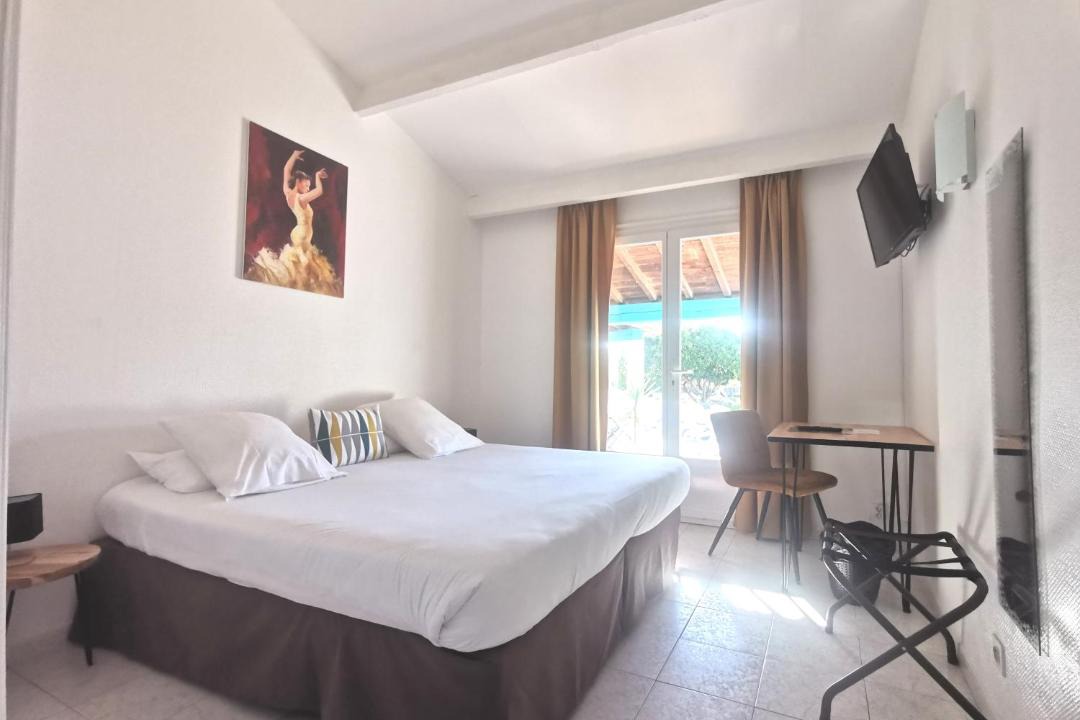 Photo of Bedroom in Saintes-Maries-de-la-Mer