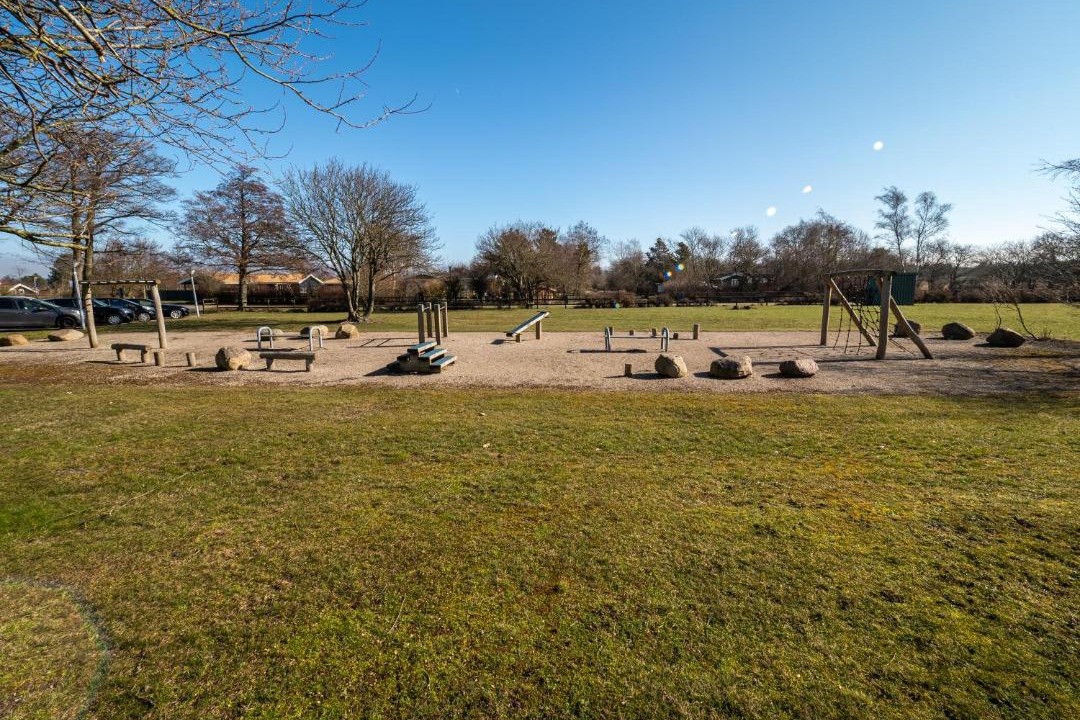 Photo of Others in Sklskr