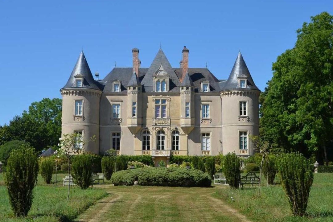 Photo of Others in Vallon-sur-Gee