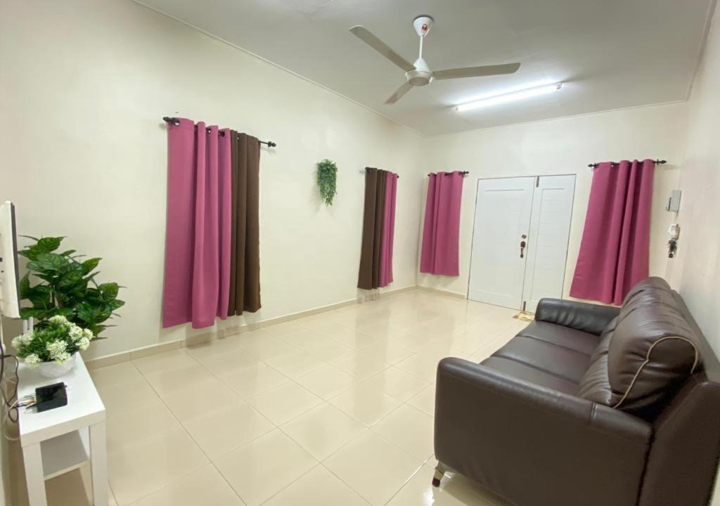 Photo of Livingroom in Kampung Padang Tengah