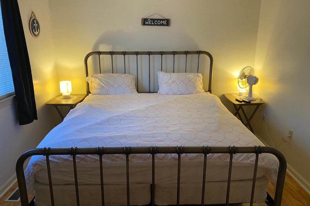 Photo of Bedroom in Newport