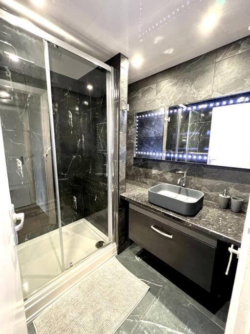 Photo of Kitchen in Sutton South