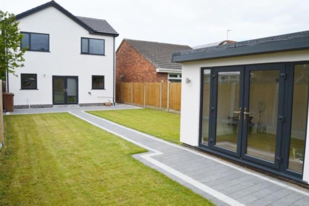 Photo of Buildings in Moreton