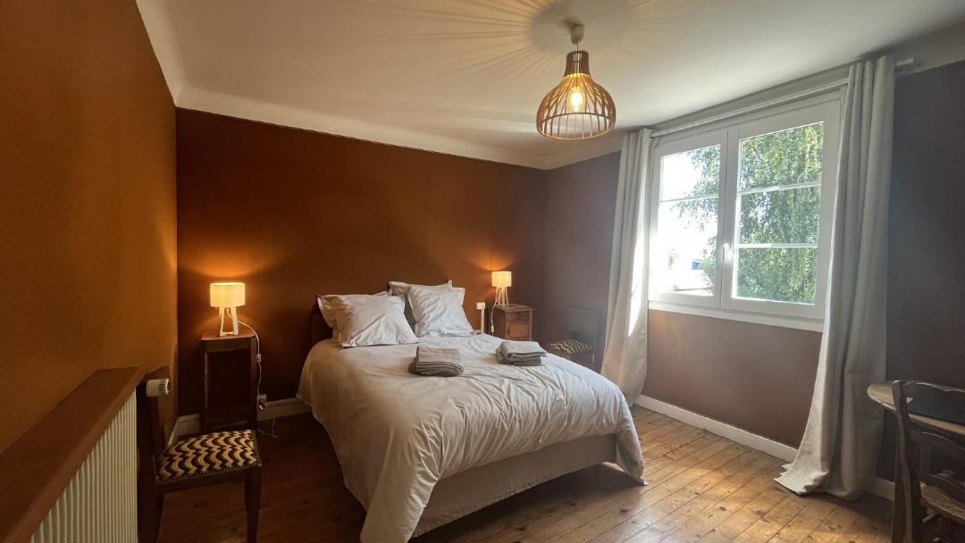 Photo of Bedroom in Saint-Quentin-en-Tourmont