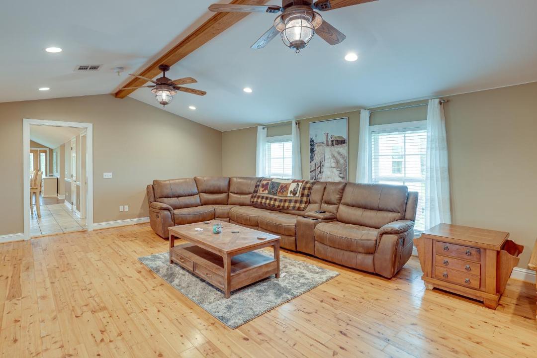 Photo of Livingroom in Lawson