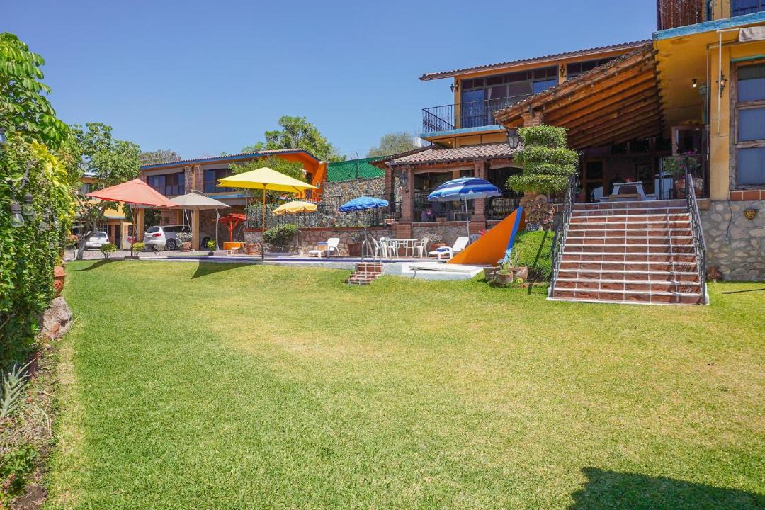 Photo of Buildings in Tequesquitengo